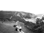 1925, Fairlight Glen