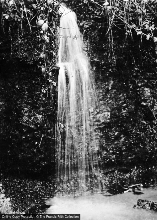 Photo of Fairlight Glen, The Dripping Well c.1910