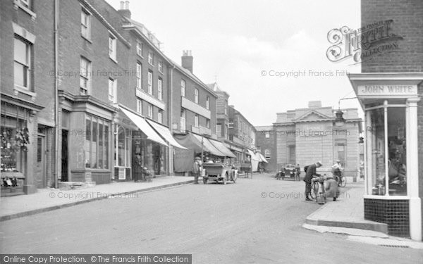 Photo of Fakenham, Upper Market 1921