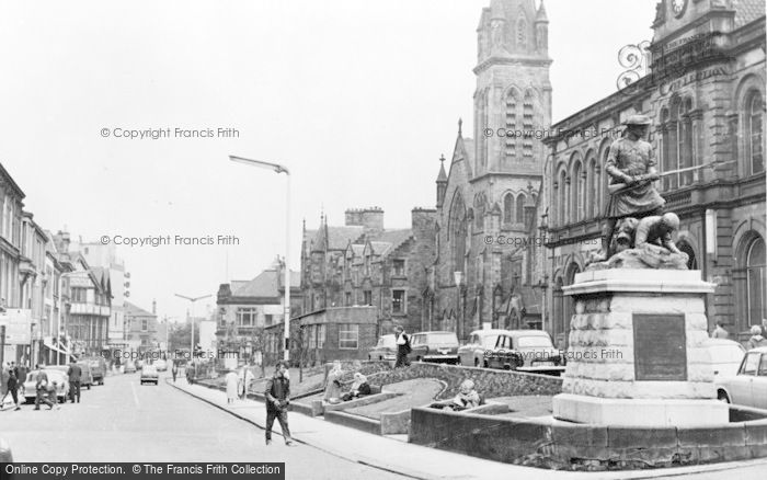 Photo of Falkirk, New Market Street c.1965