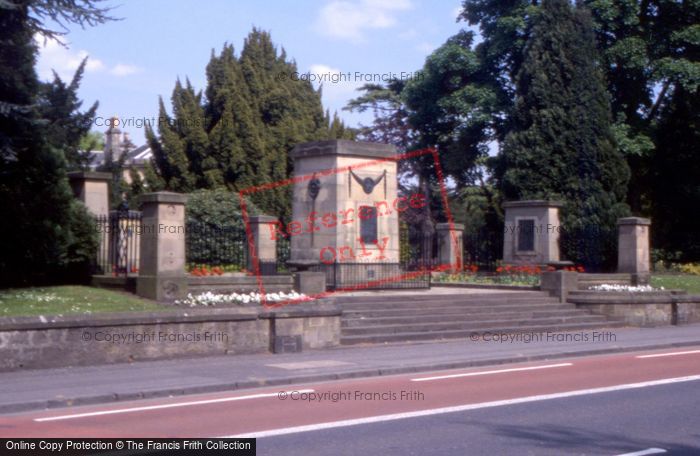 Photo of Falkirk, The Cenotaph 2005