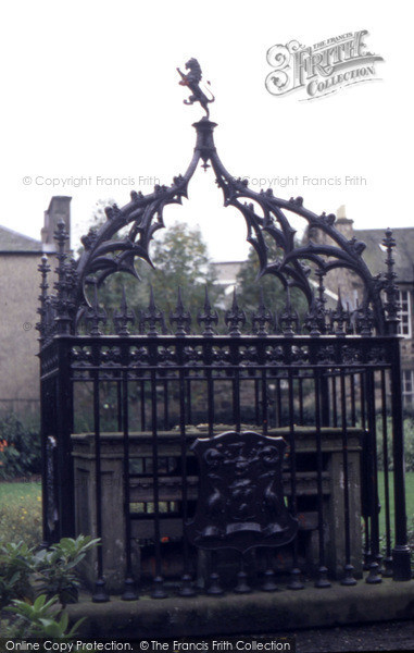 Photo of Falkirk, The Tomb Of Sir John De Graeme 2005