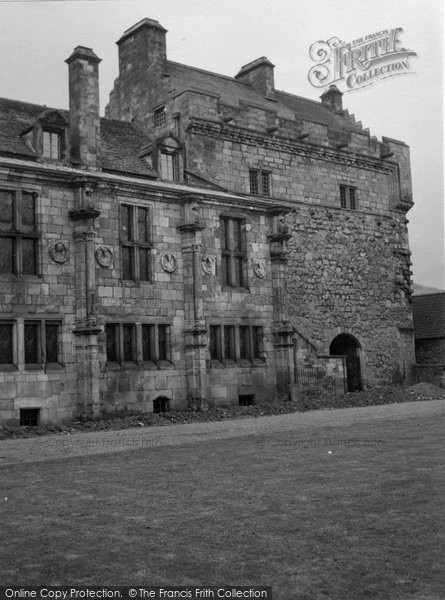 Photo of Falkland, Palace 1948
