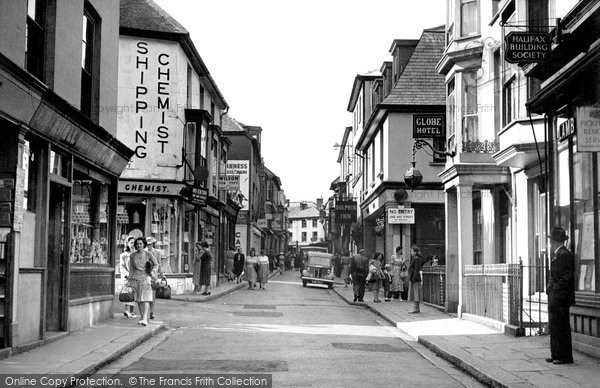 Photo of Falmouth, Arwenack Street c.1950