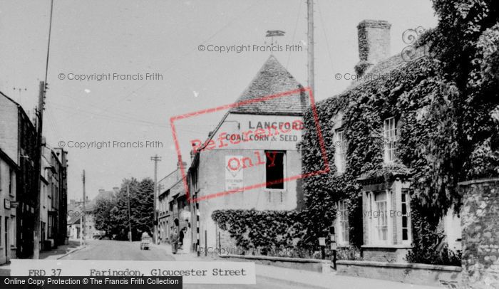 Photo of Faringdon, Gloucester Street c.1955