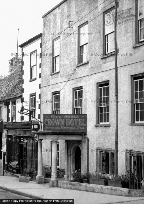 Photo of Faringdon, The Crown Hotel, Market Place c.1955