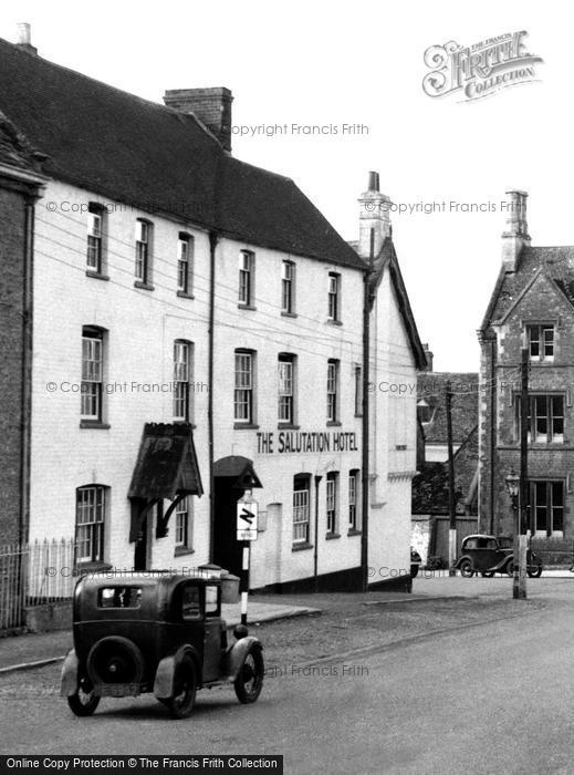 Photo of Faringdon, The Salutation Hotel c.1950