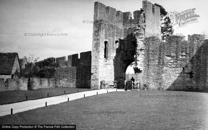Photo of Farleigh Hungerford, Castle 1951