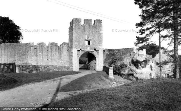 Photo of Farleigh Hungerford, The Castle c.1955