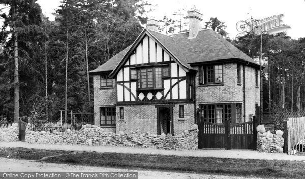 Photo of Farnborough, Byways (Mr Drew's House)1923