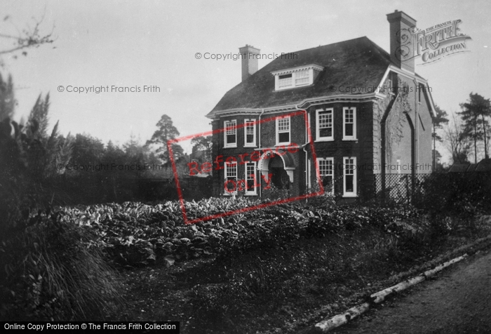 Photo of Farnborough, Cove Memorial Hospital 1923
