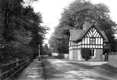 Farnborough Hill, South Lodge 1913, Farnborough