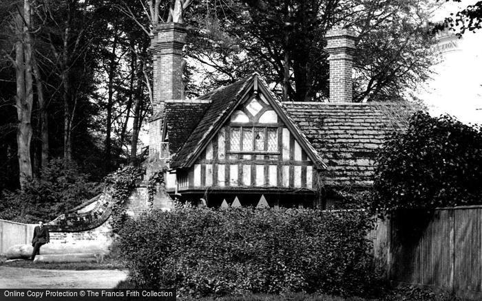 Photo of Farnborough, Farnborough Hill, The Lodge 1913