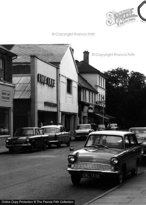 Photo of Farnborough, Fine Fare, Camp Road c.1965