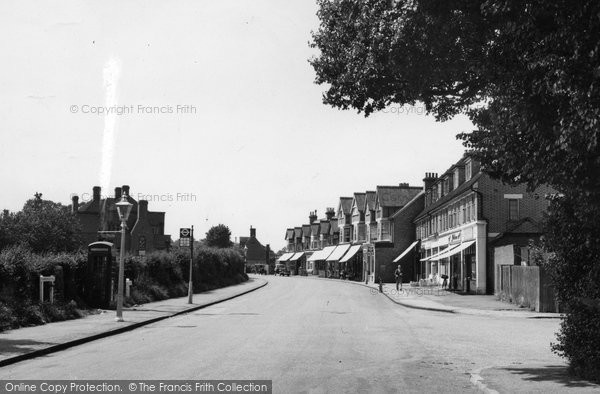 Photo of Farnborough, High Street c.1955