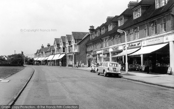 Photo of Farnborough, High Street c.1965