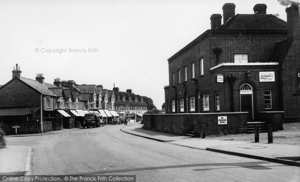 Photo of Farnborough, High Street c.1965