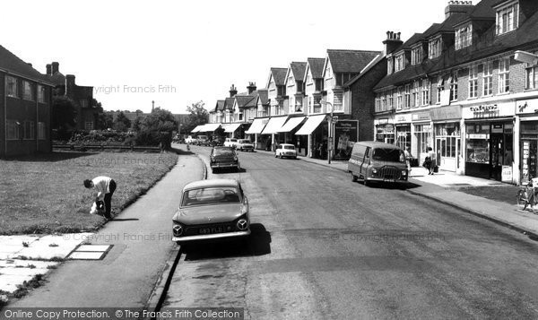 Photo of Farnborough, High Street c.1965