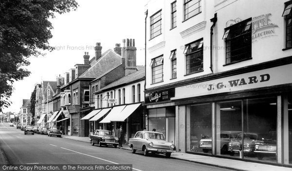 Photo of Farnborough, Lynchford Road c.1965