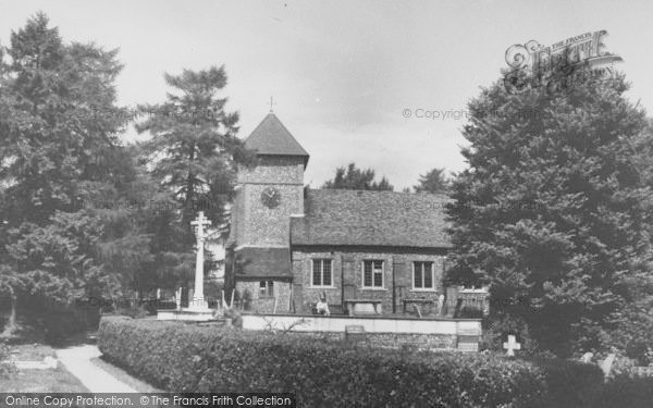 Photo of Farnborough, Parish Church Of St Giles c.1965