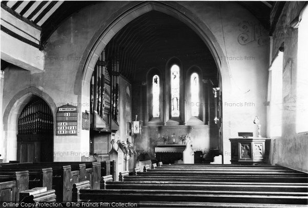 Photo of Farnborough, Parish Church Of St Giles The Abbot, Interior c.1955