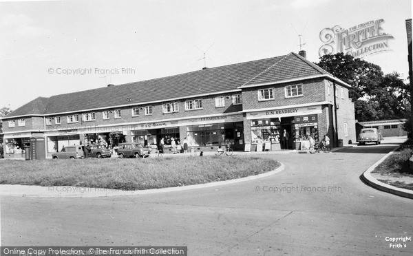 Photo of Farnborough, Pyestock Estate c.1960