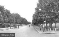 Queen's Avenue And Queen's Parade 1928, Farnborough