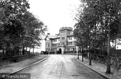 Queen's Hotel 1909, Farnborough