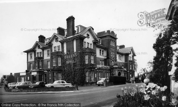 Photo of Farnborough, Queen's Hotel c.1965