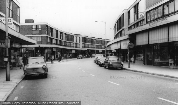Photo of Farnborough, Queensmead Parade c.1965