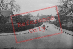 Salisbury Road 1927, Farnborough