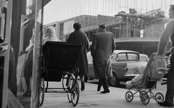 Shoppers 1962, Farnborough
