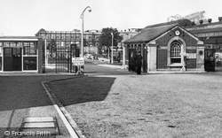 South Gate Rae c.1955, Farnborough