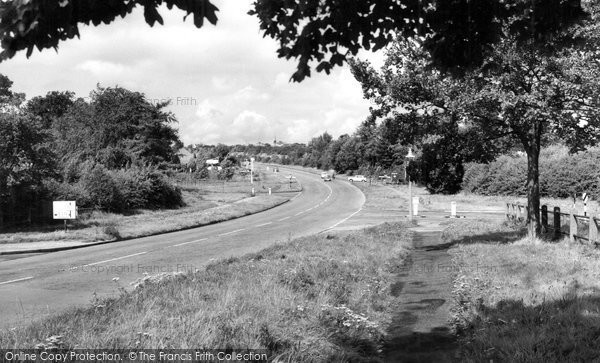 Photo of Farnborough, The By Pass c.1960