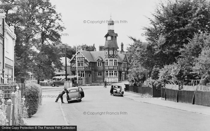 Photo of Farnborough, The Clockhouse c.1950