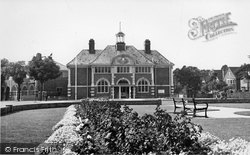 The Town Hall c.1955, Farnborough