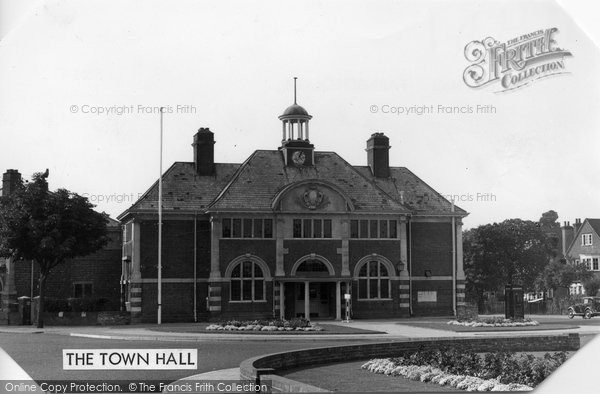 Photo of Farnborough, Town Hall c.1955