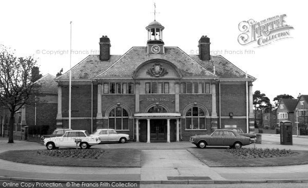 Photo of Farnborough, Town Hall c.1965