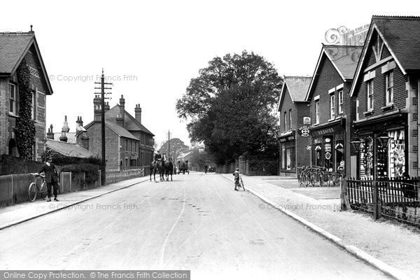 Photo of Farnborough, Victoria Road 1913