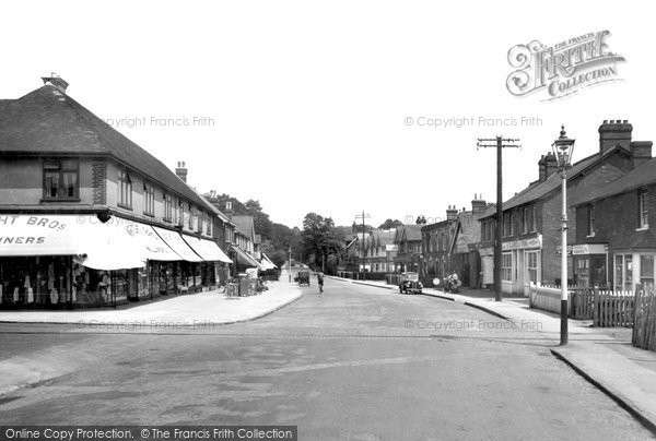 Photo of Farnborough, Victoria Road 1936