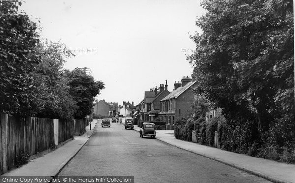 Photo of Farnborough, Victoria Road c.1955