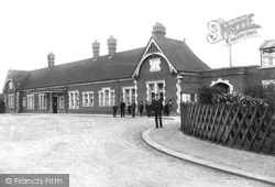 Station 1905, Farncombe