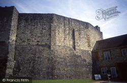 Castle 2004, Farnham