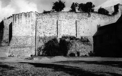 Castle c.1960, Farnham