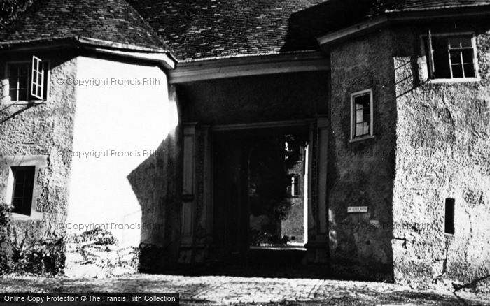 Photo of Farnham, Castle Entrance c.1950