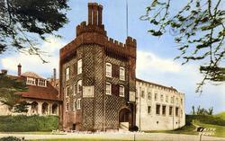 Castle, Fox's Tower 1933, Farnham