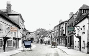 Downing Street 1904, Farnham
