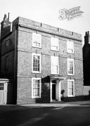 Georgian House c.1950, Farnham