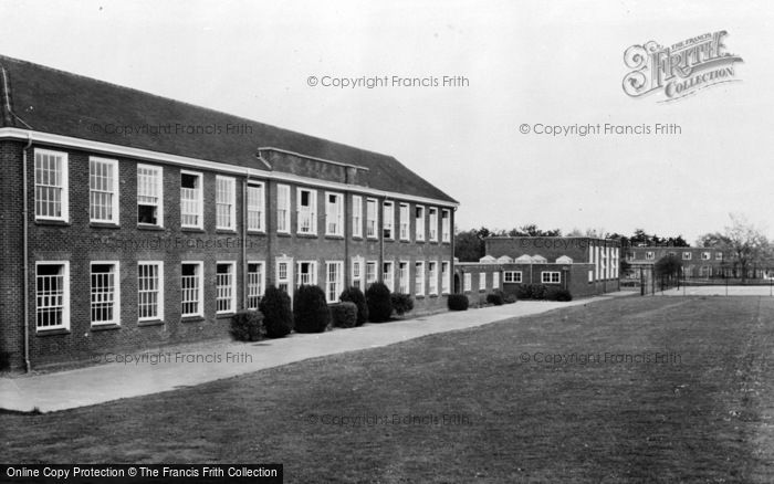 Photo of Farnham, Girls Grammar School c.1965