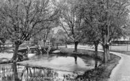 Gostrey Gardens 1927, Farnham